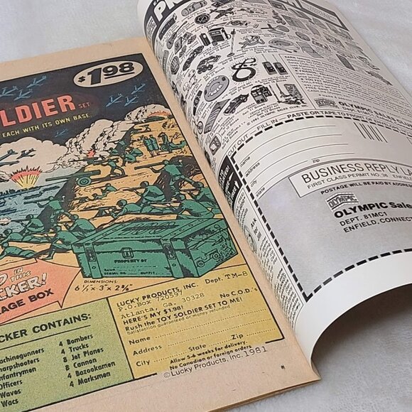 Captain America 256 Newsstand Marvel Comics 1981 VG/FN 5.0 - Picture 12 of 12